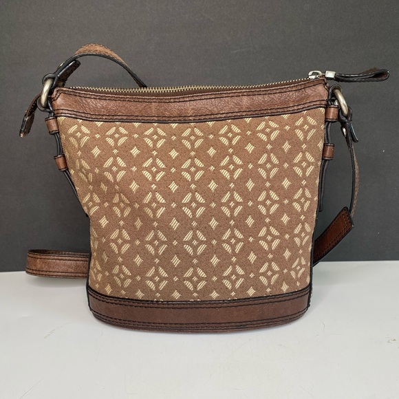 FOSSIL Bucket Style Top Zipper GORGEOUS Geometric TAPESTRY Leather shoulder Bag - Picture 3 of 8